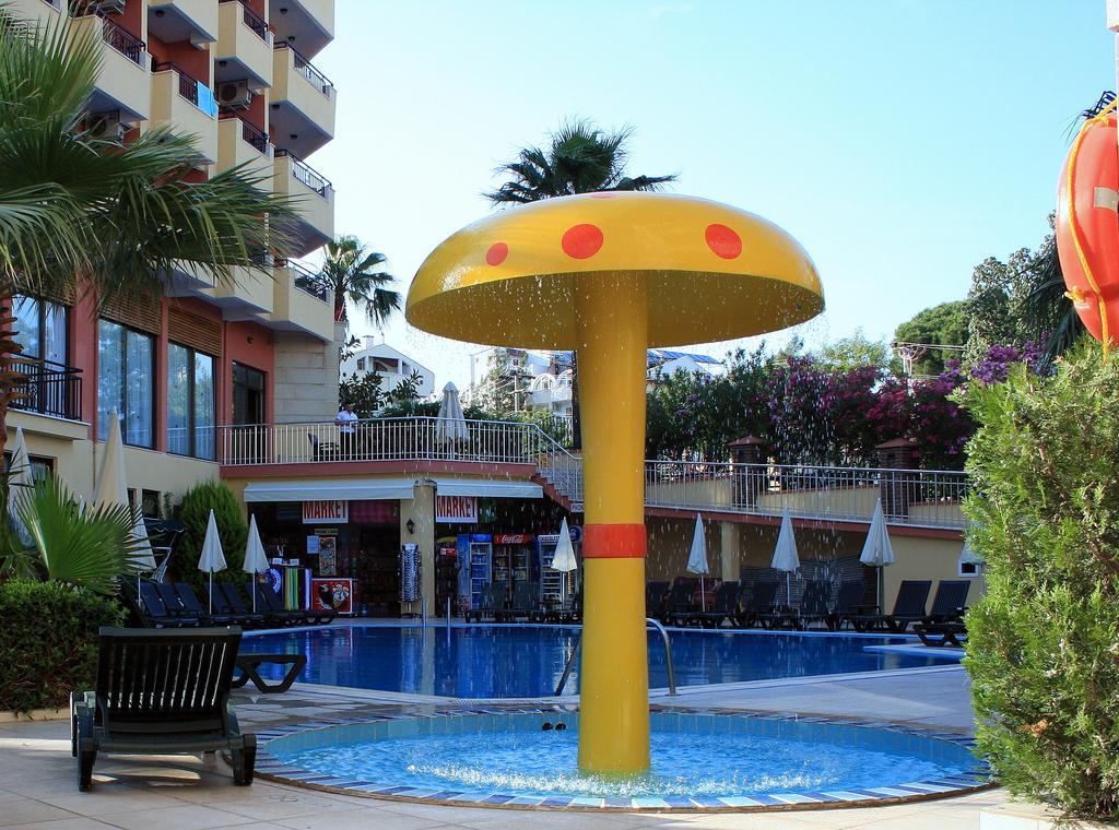 Palmea Hotel Marmaris Exteriör bild